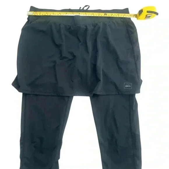 REI 2 in 1 Black Skirt with Leggings Size Medium - Picture 5 of 6
